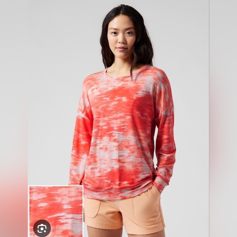 Athleta Coral and White Balance Pullover Sweatshirt Oversized Women's L